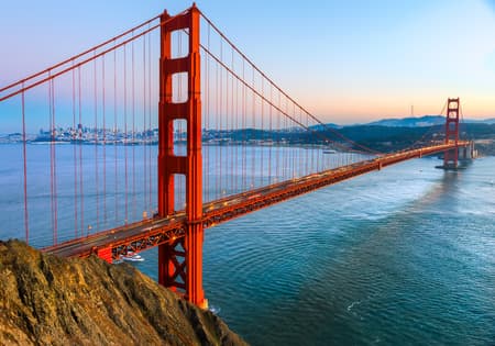 Golden Gate Bridge, San Francisco, California, USA.